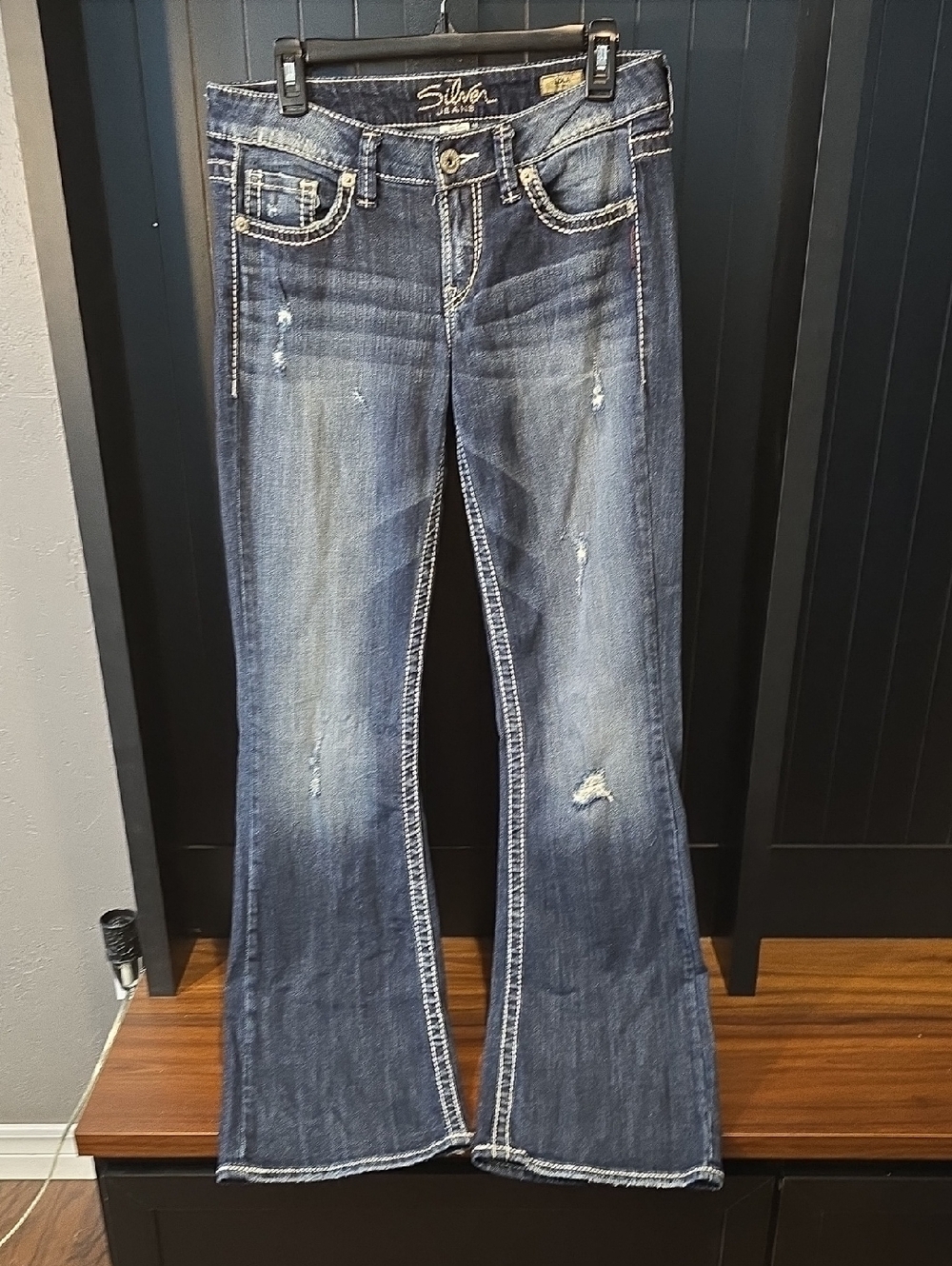 Silver Jeans Women's Flare Jeans in Dark Blue Wash
